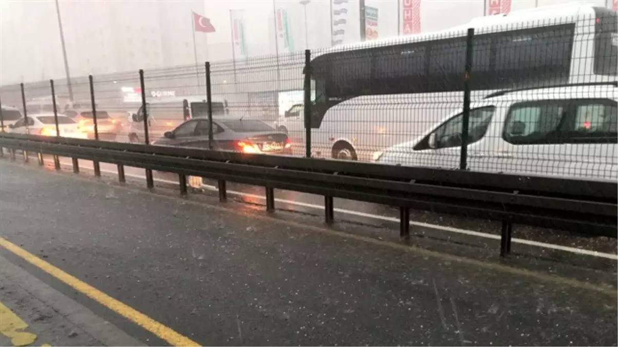 Yoğun Yağış Sonrası Trafik Yoğunluğu