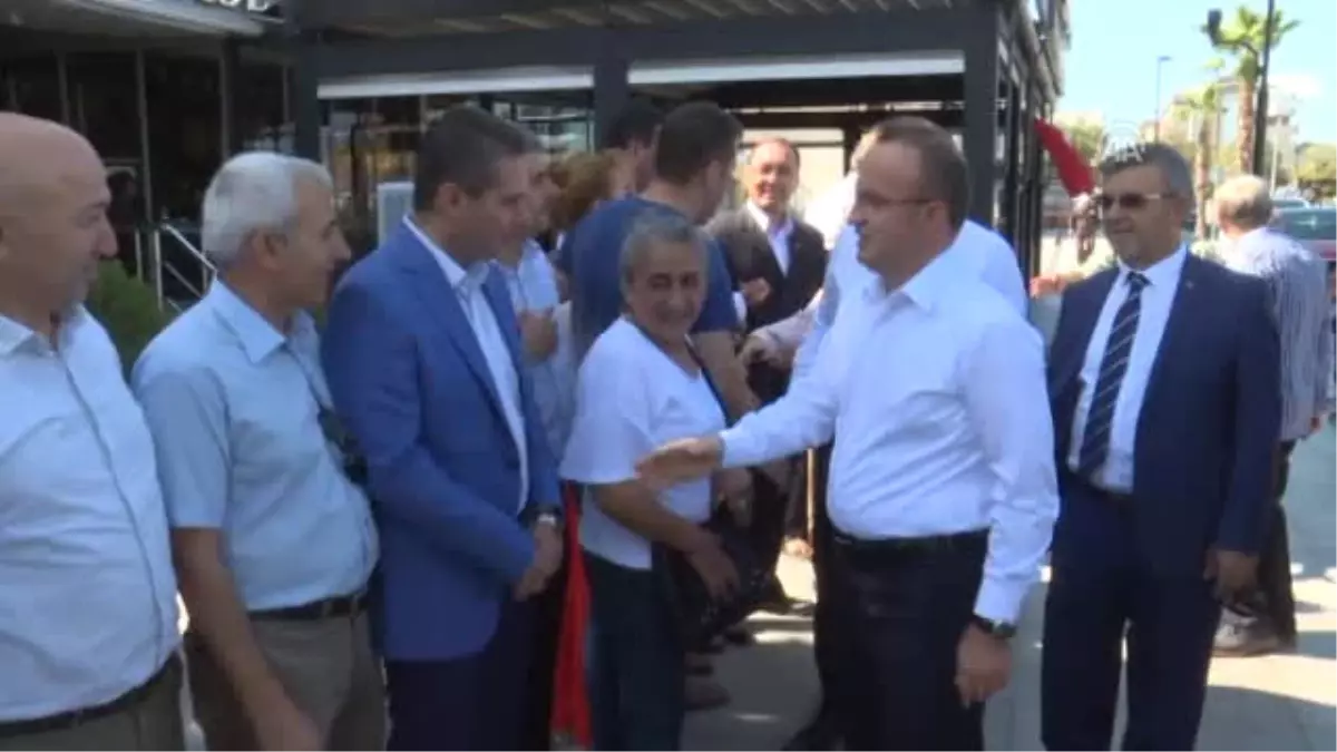 AK Parti Grup Başkanvekili Turan: "3 Adama Fatura Kestiler. 3 Kişiyi Partiden İhraç Ettiler"