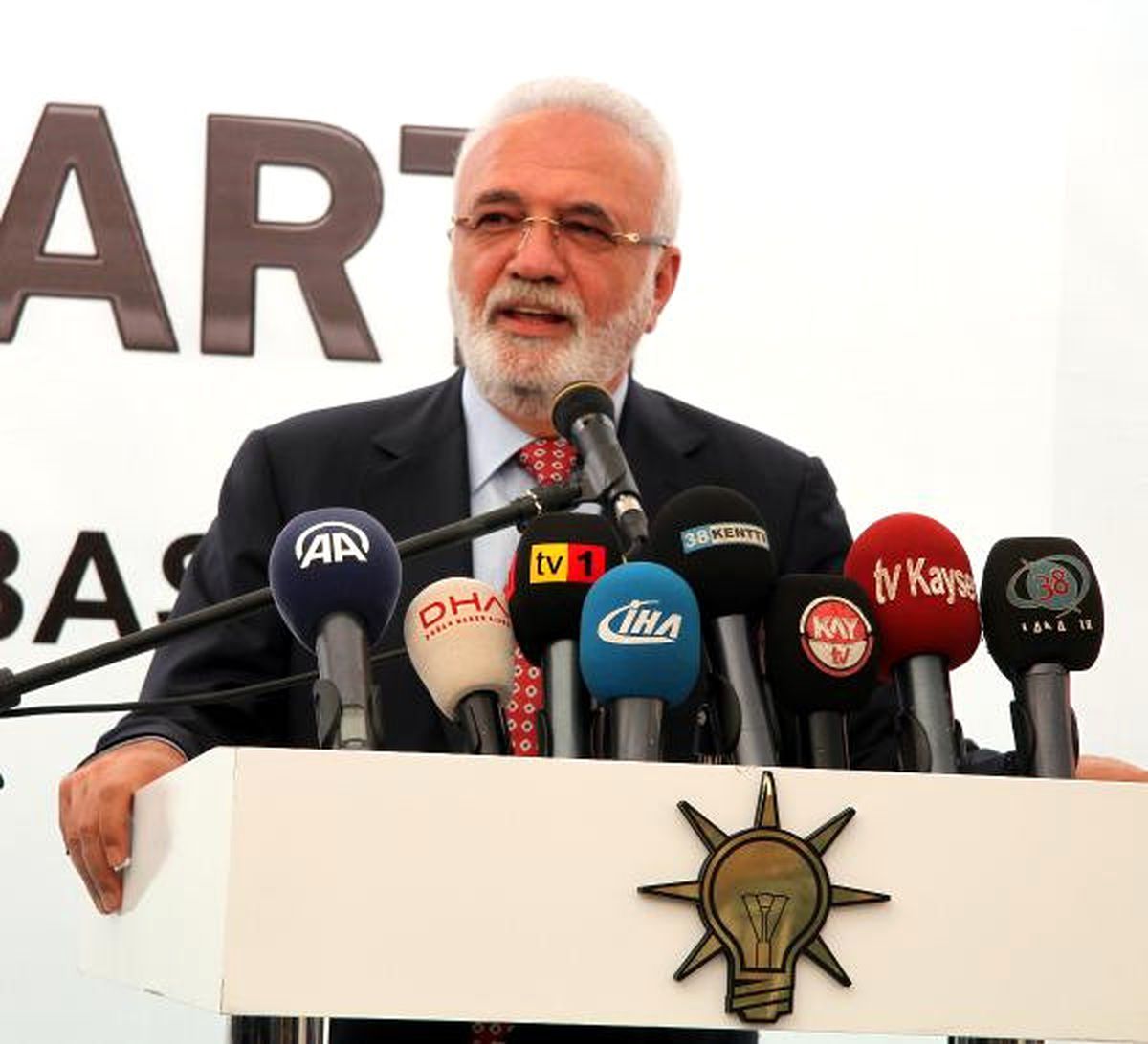 Ak Partili Elitaş: Fetö\'cülerle Bayramlaşmamız Mümkün Değil