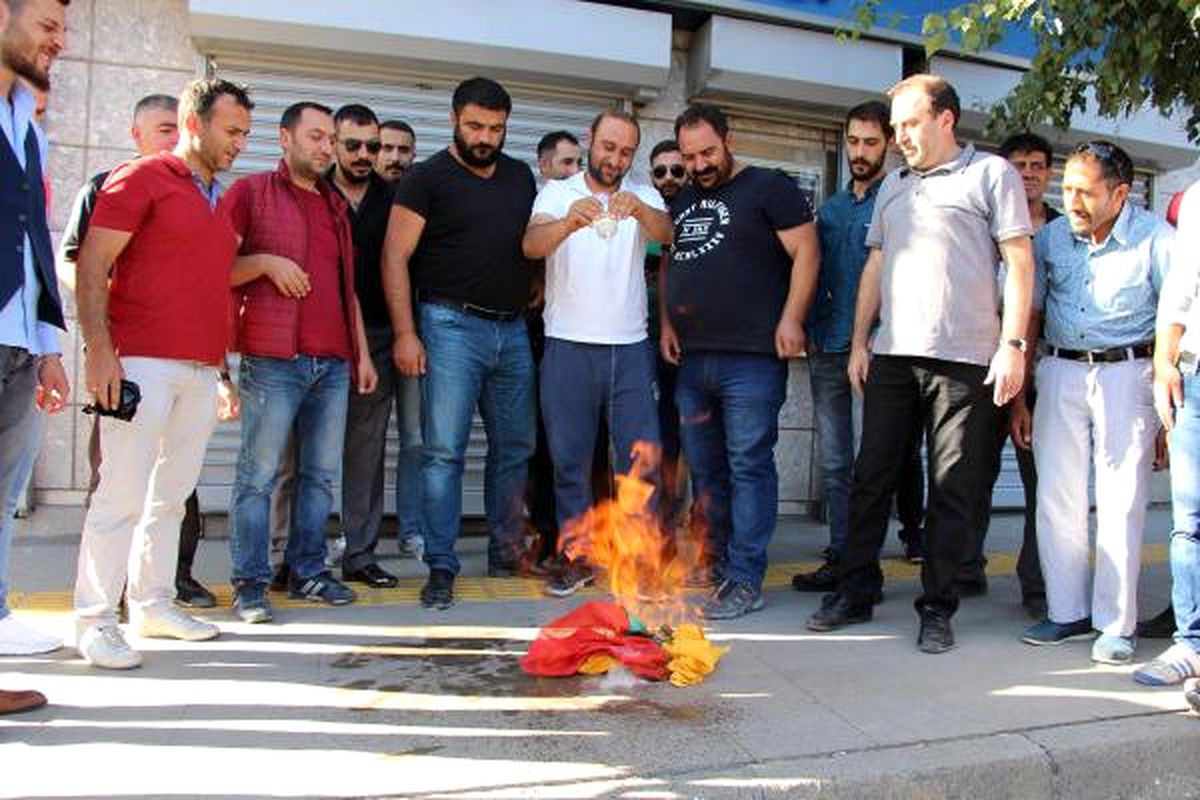 Ardahan\'da \'Katliamı Durdurun\' Çağrısı
