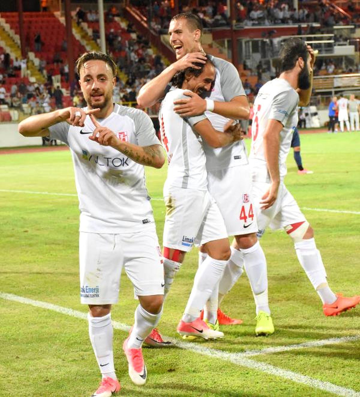 Balıkesirspor, Mehmet\'in Performansından Memnun