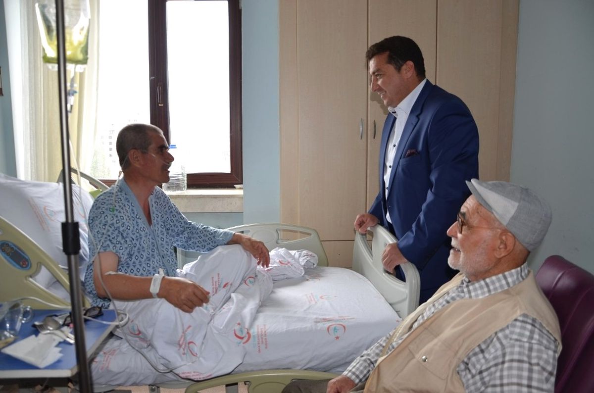 Başkan Bakıcı Hastanede Şifa Arayan Vatandaşlar ile Bayramlaştı