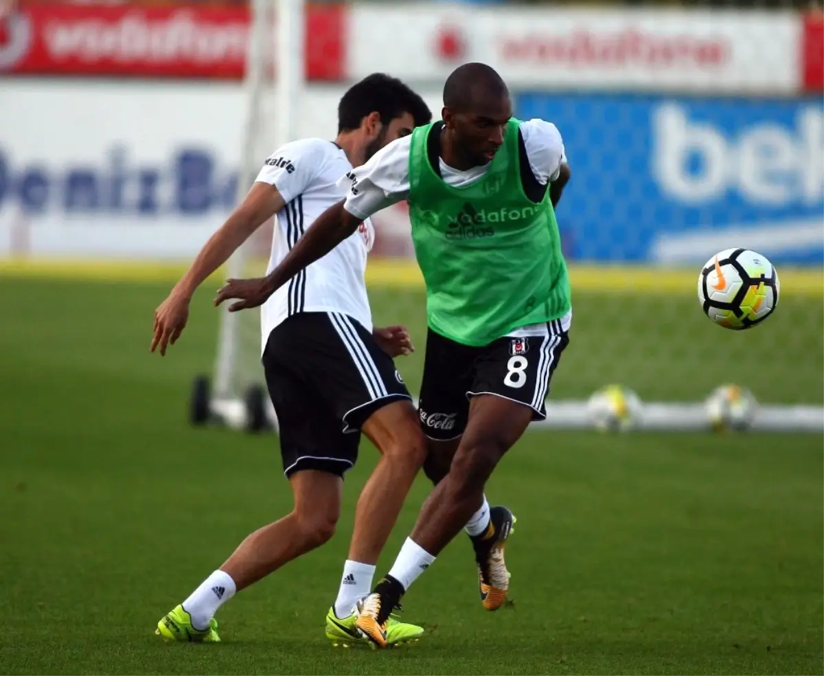 Beşiktaş\'ta Karabükspor Maçı Hazırlıkları Devam Ediyor