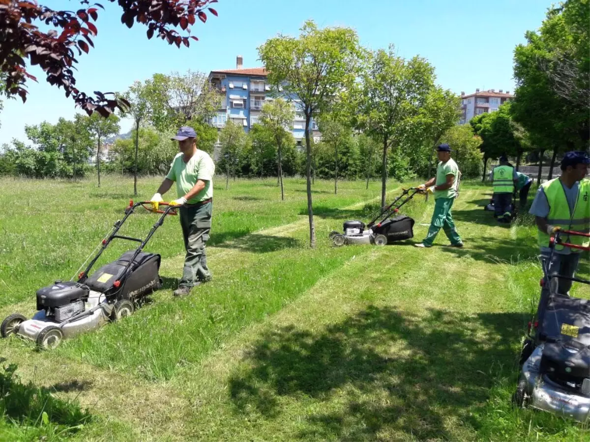 Büyükşehir\'den Kocaeli Genelinde Bayram Temizliği