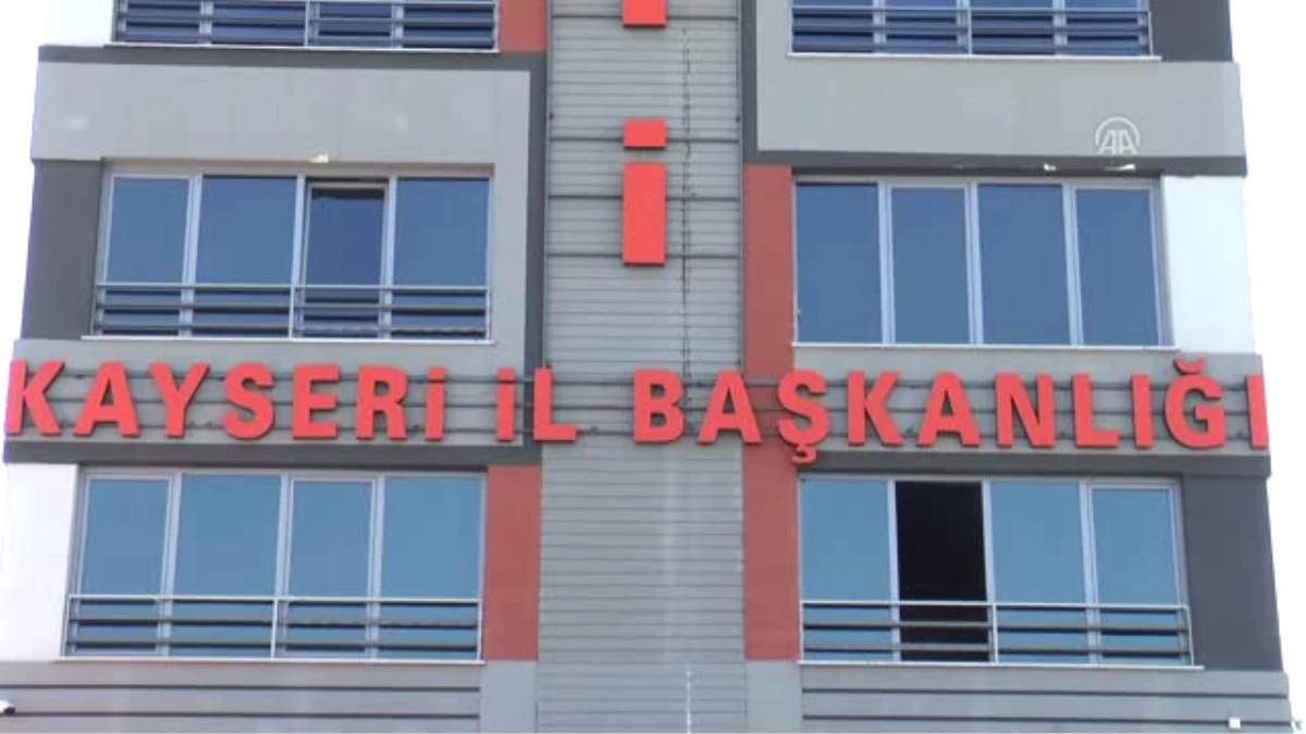 Elitaş, AK Parti Kayseri İl Başkanlığında Düzenlenen Bayramlaşma Törenine Katıldı