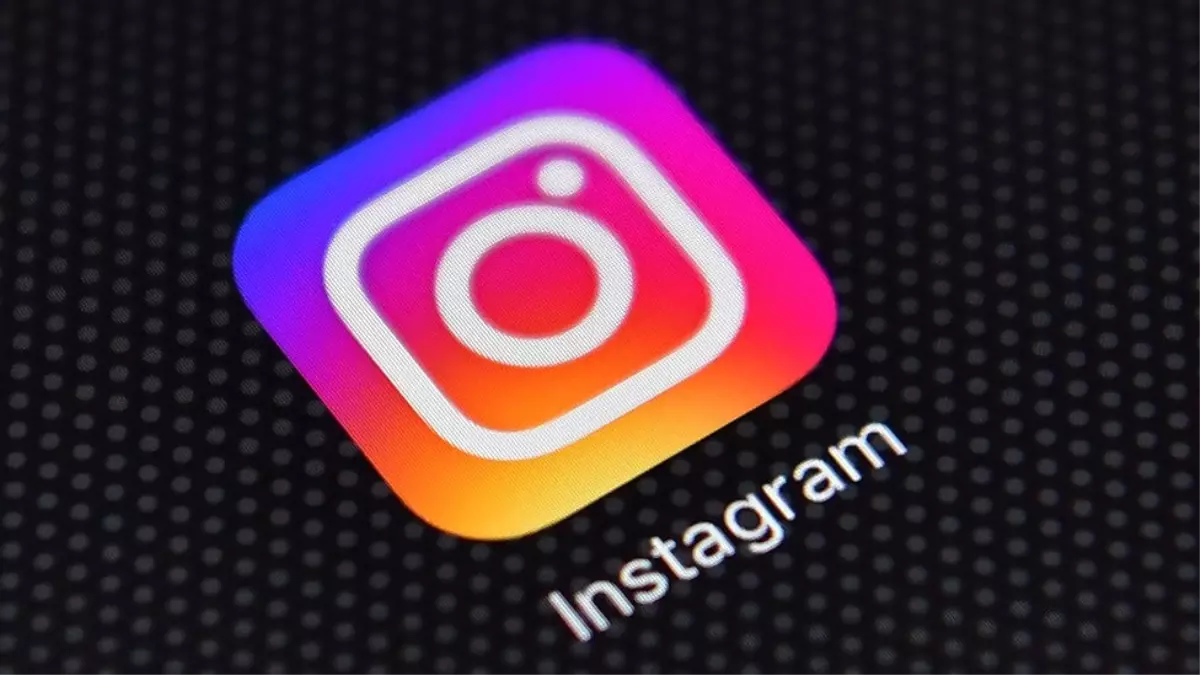 Instagram\'da Ünlülerin Telefonları ve E-postaları Açığa Çıktı