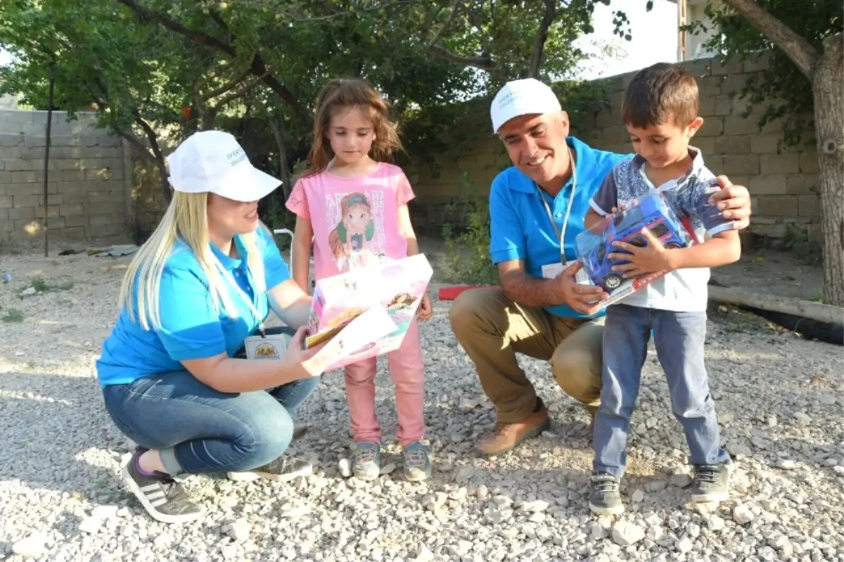 İpekyolu Belediyesinden Öksüz ve Yetim Çocuklara Anlamlı Hediye