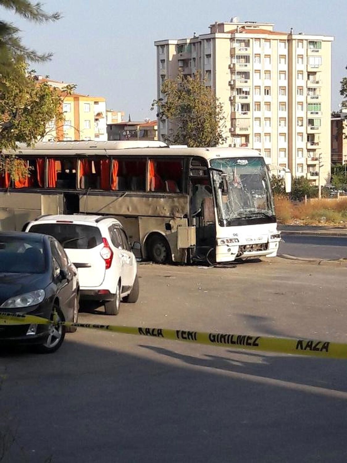İzmir\'deki Patlamada Bir Kişinin Durumu Ağır