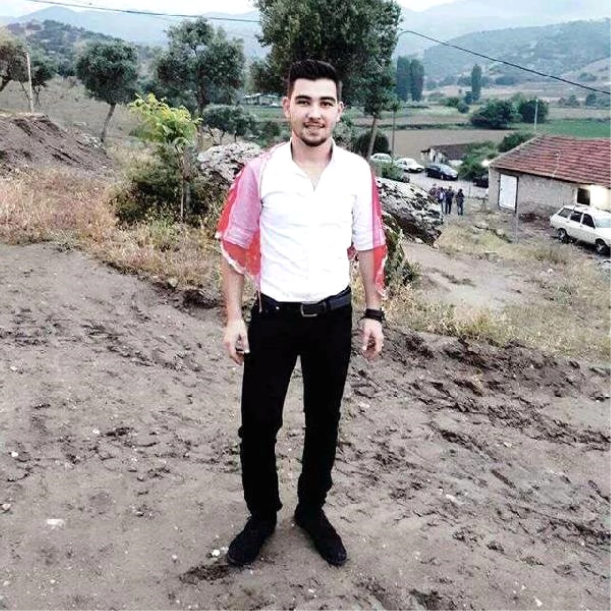 İzne Gelen Asker Kazada Öldü