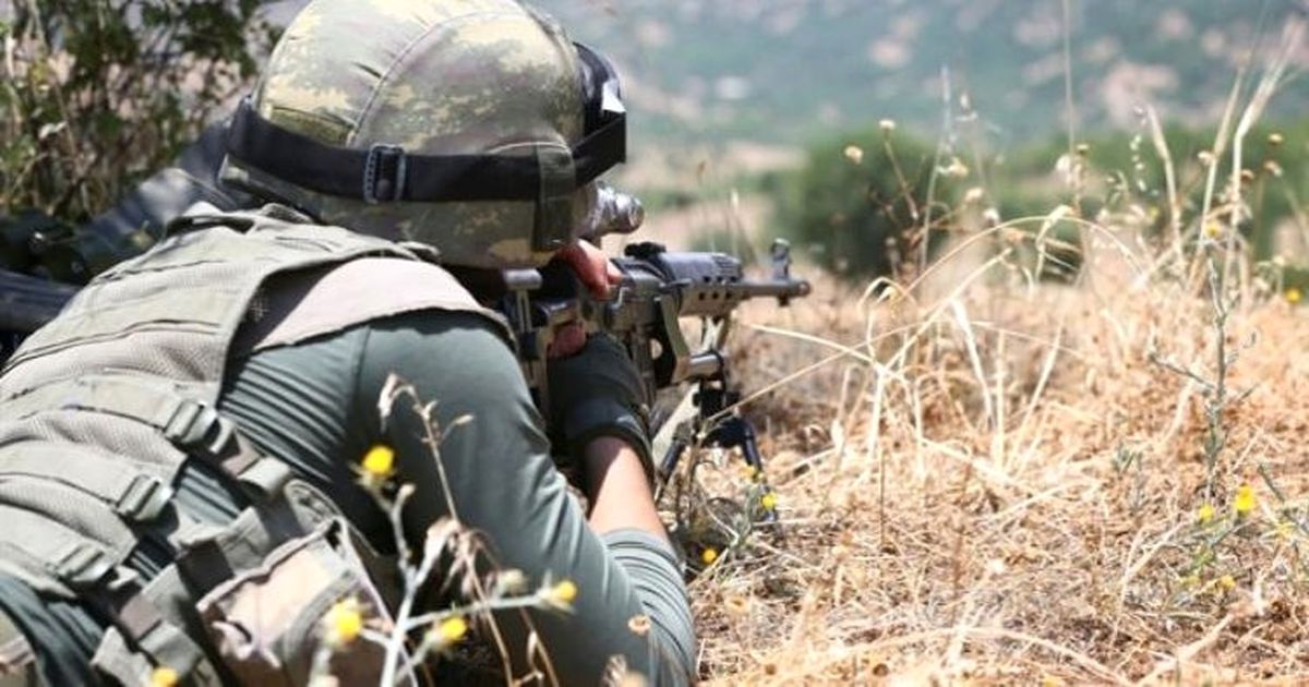 Kars\'ta 5, Hakkari\'de 4 Terörist Etkisiz Hale Getirildi