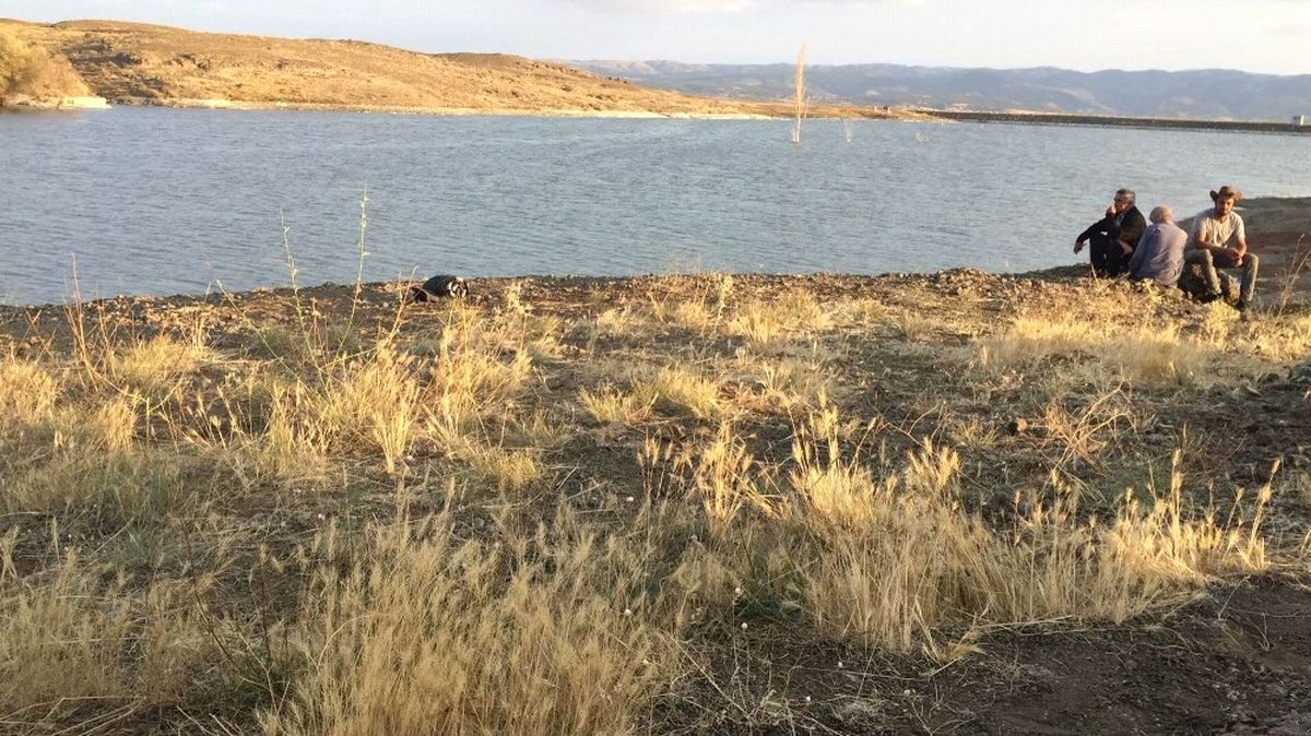 Kayıp Kadının Gölette Cesedi Bulundu
