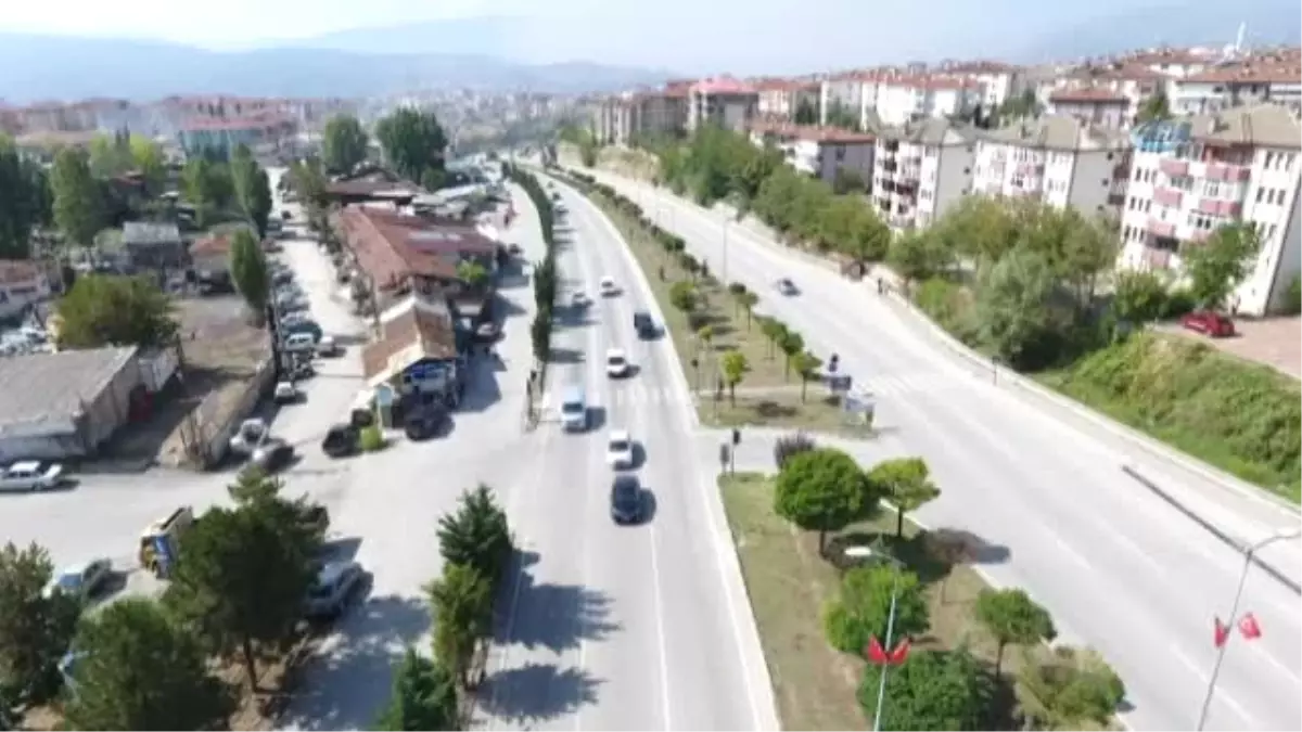 Kaymakamdan "Drone"Lu ve Lokumlu Trafik Denetimi