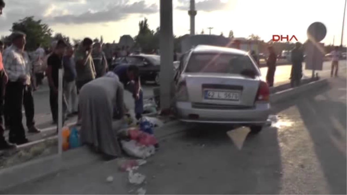 Konya\'da İki Otomobil Çarpıştı: 8 Yaralı