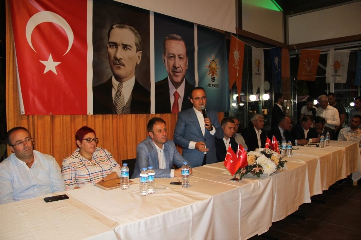 AK Parti\'li Turan: "500 Metrekarelik Alanı Yönetemeyenler Türkiye\'yi Nasıl Yönetecekler?"