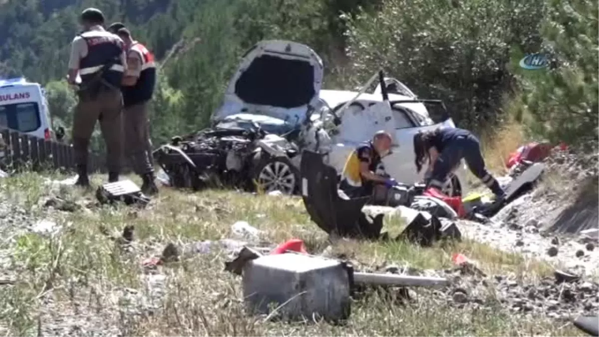 Bayram Yolculuğunda Feci Kaza: 1 Ölü, 2 Yaralı