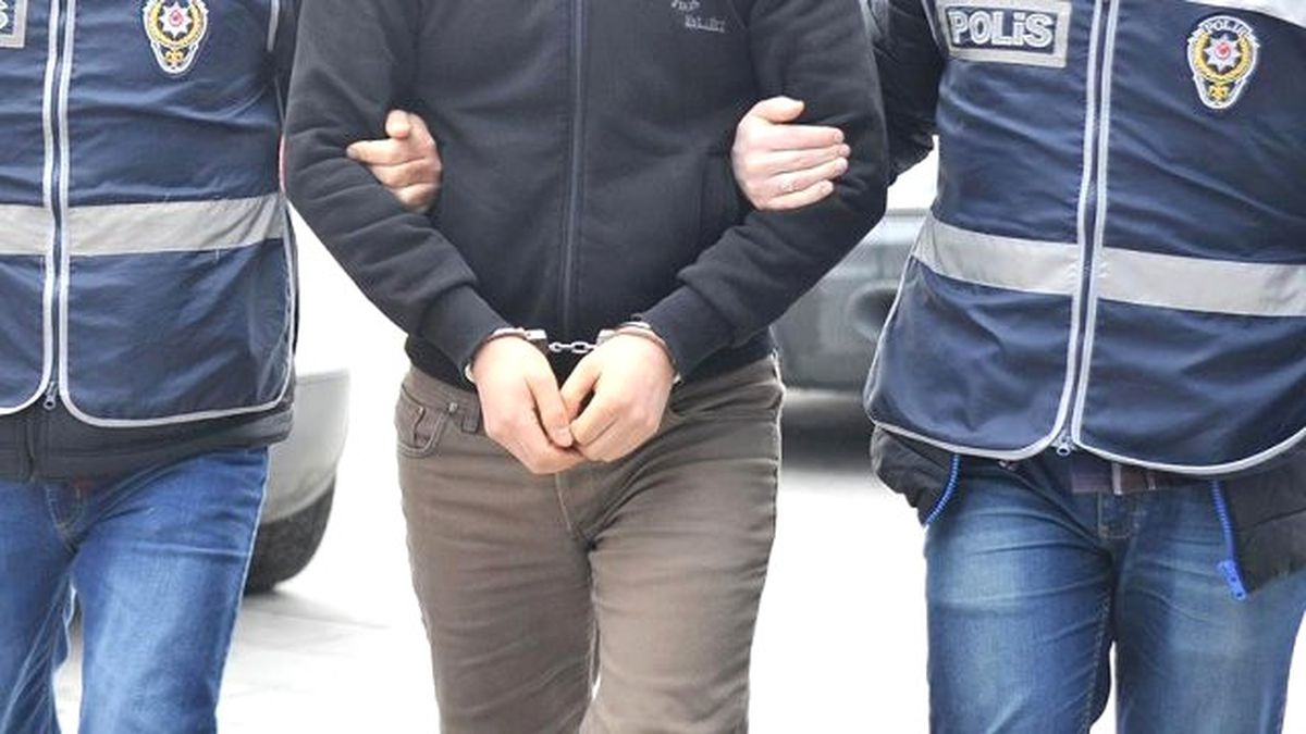 Cinayet Zanlısı Saklandığı Evde Yakalandı