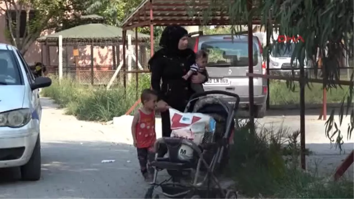 Adana Gidecek Yer Bulamayan Suriyeli Kadın 3 Çocuğuyla Ortada Kaldı