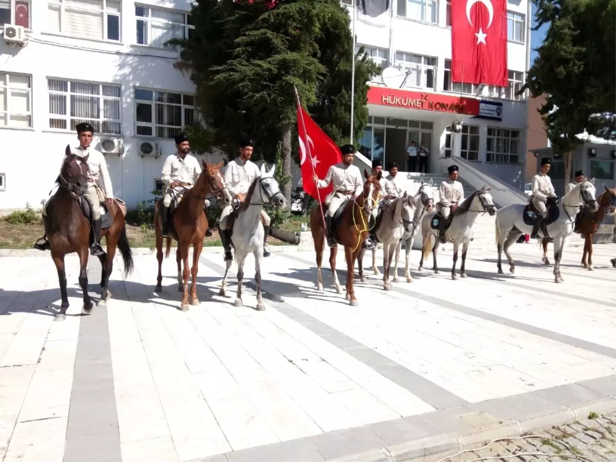 Atlı Birlikler Manisa\'ya Girdi