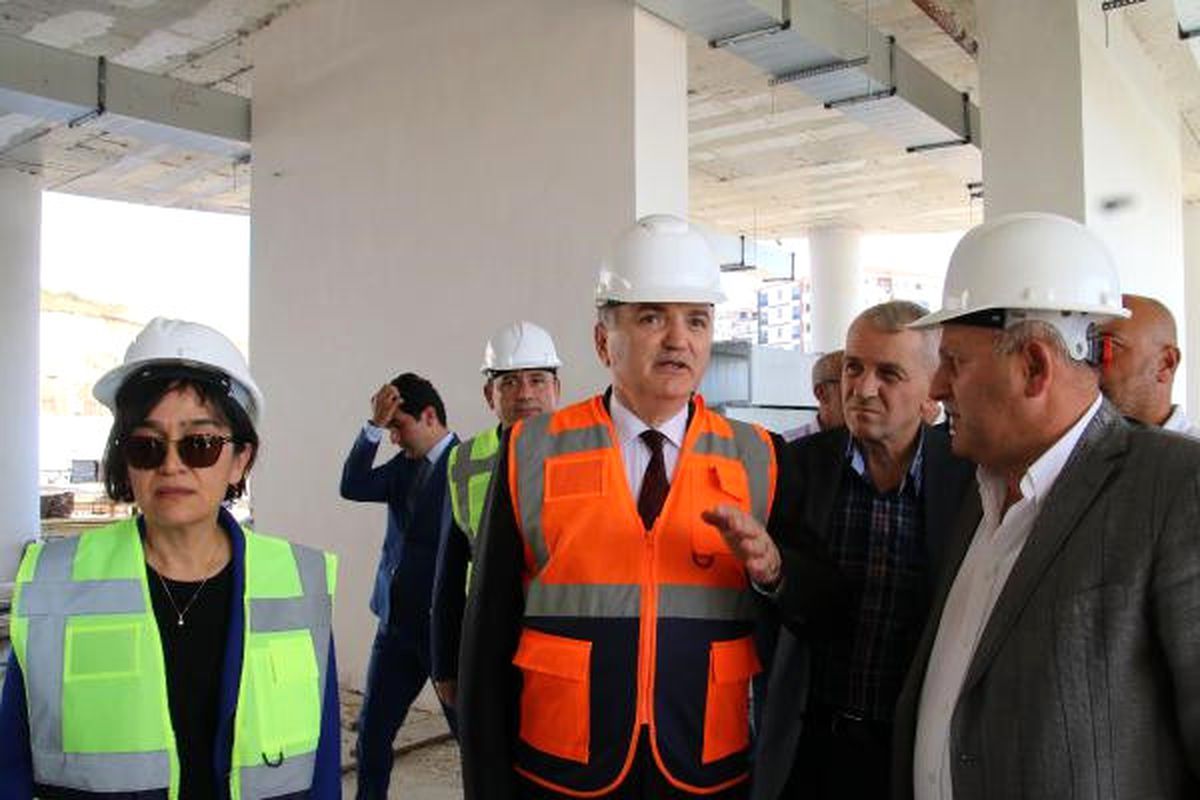 Bakan Özlü: Antarktika\'ya İkinci Sefer Aralık Ayında
