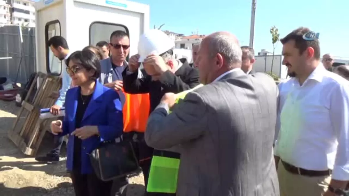 Bakan Özlü, "Yerli Otomobil ile İlgili Eylül Ayında Açıklama Yapacağız"
