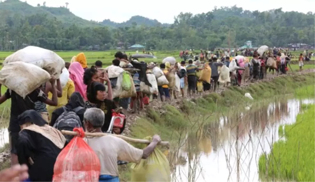 Bazı Yardım Kuruluşları Arakan Kamplarındaki Faaliyetlerini Durdurdu