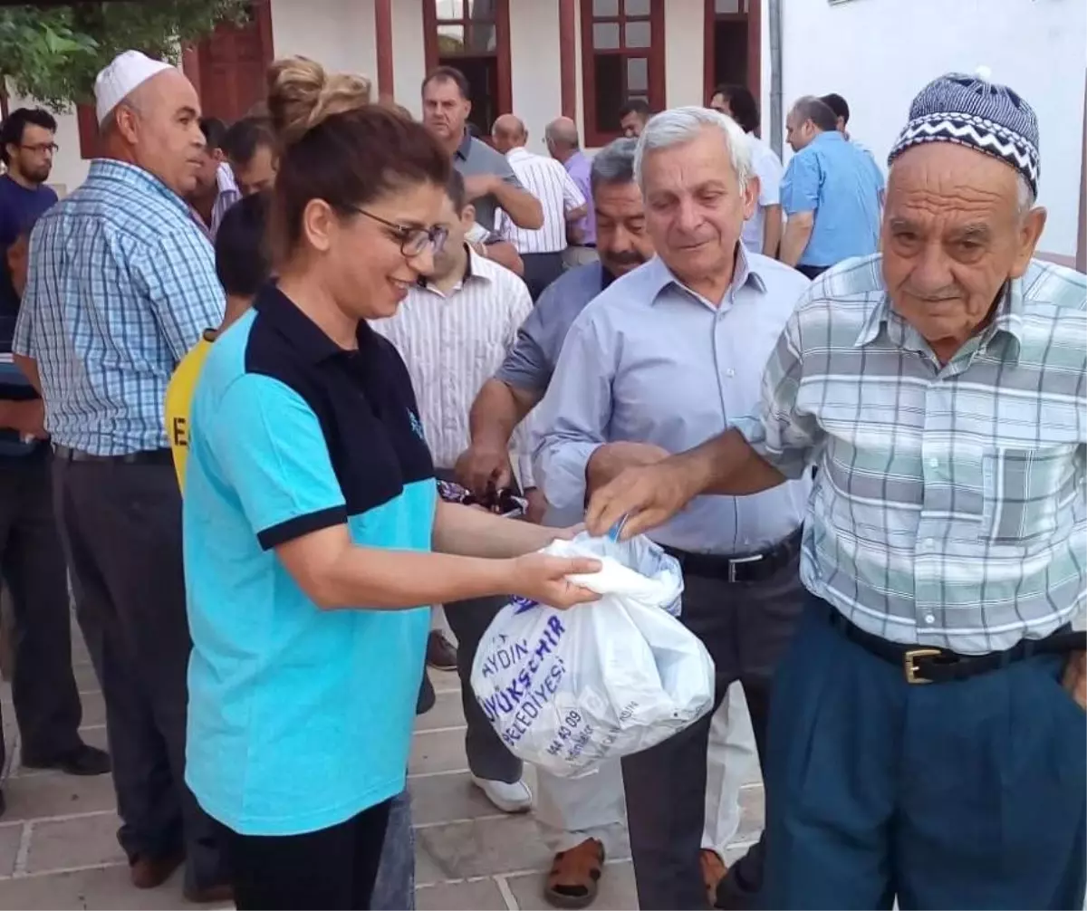 Büyükşehir Vatandaşla Bayramlaştı