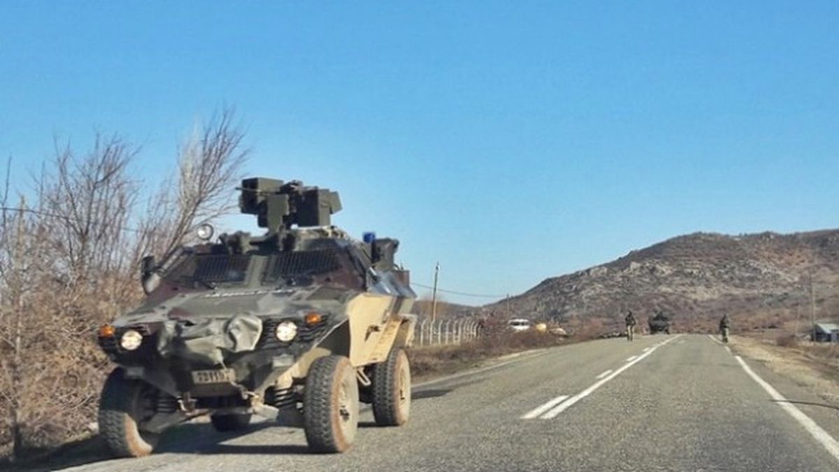 Hakkari\'de Roketli Saldırı: 1 Şehit