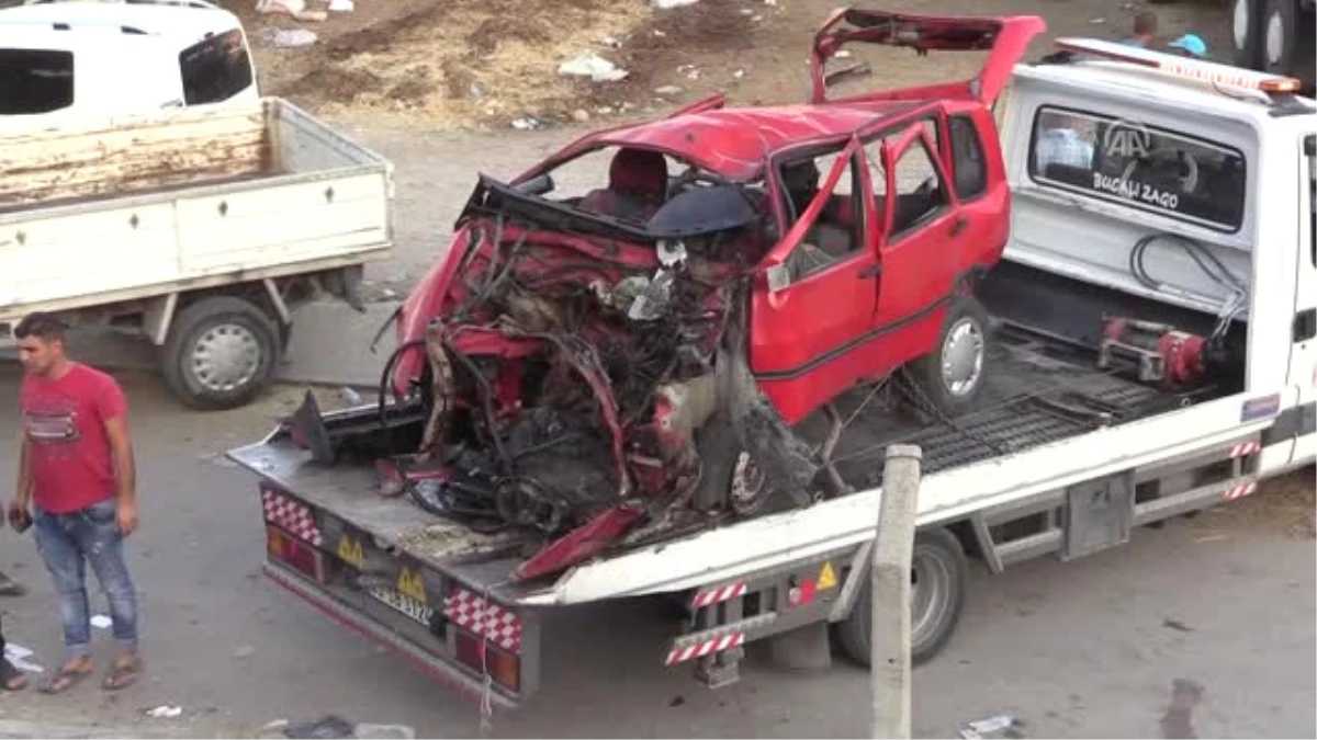 İzmir\'de Trafik Kazası: 4 Yaralı