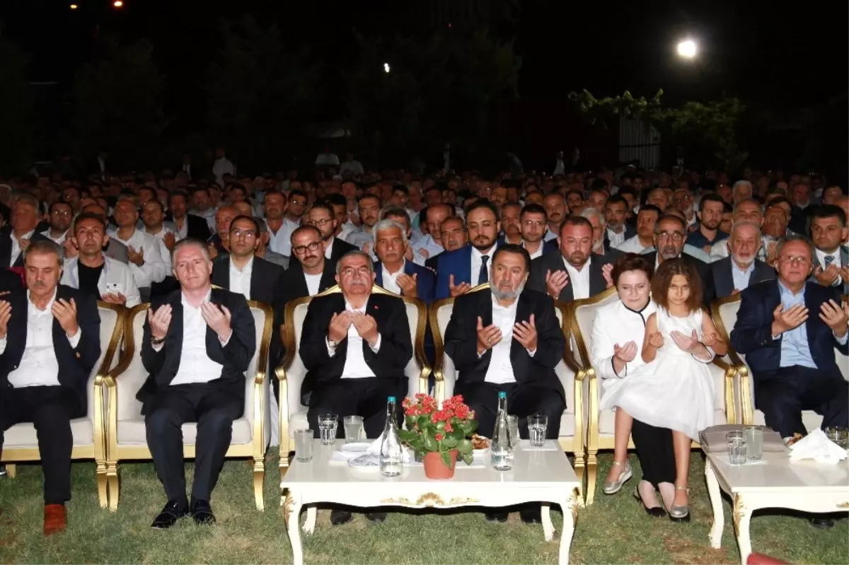 Bakan Yılmaz Nikah Şahidi Oldu