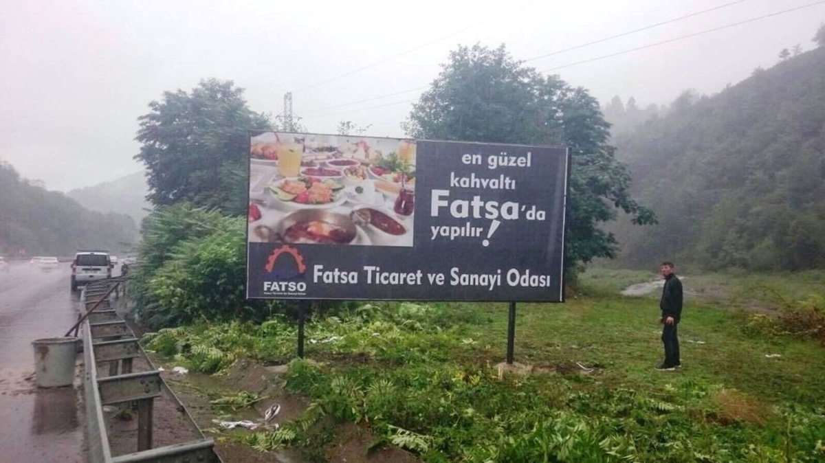 En Güzel Kahvaltı Fatsa\'da Yapılır" Tabelaları Konuldu