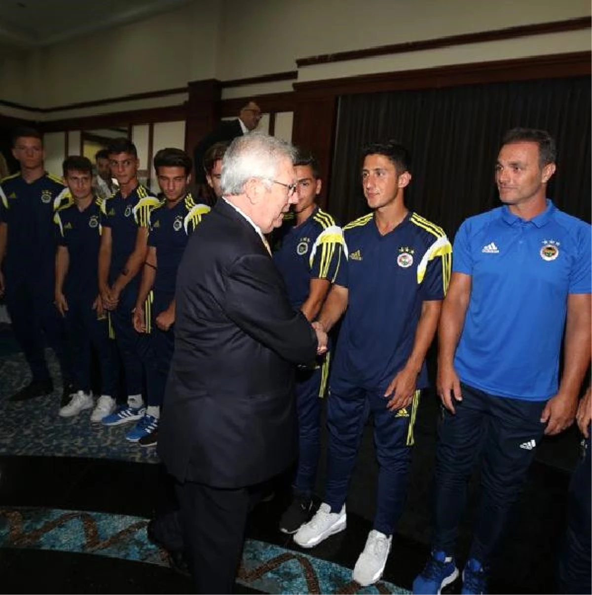 Fenerbahçe\'de Bayramlaşma Töreni Gerçekleştirildi