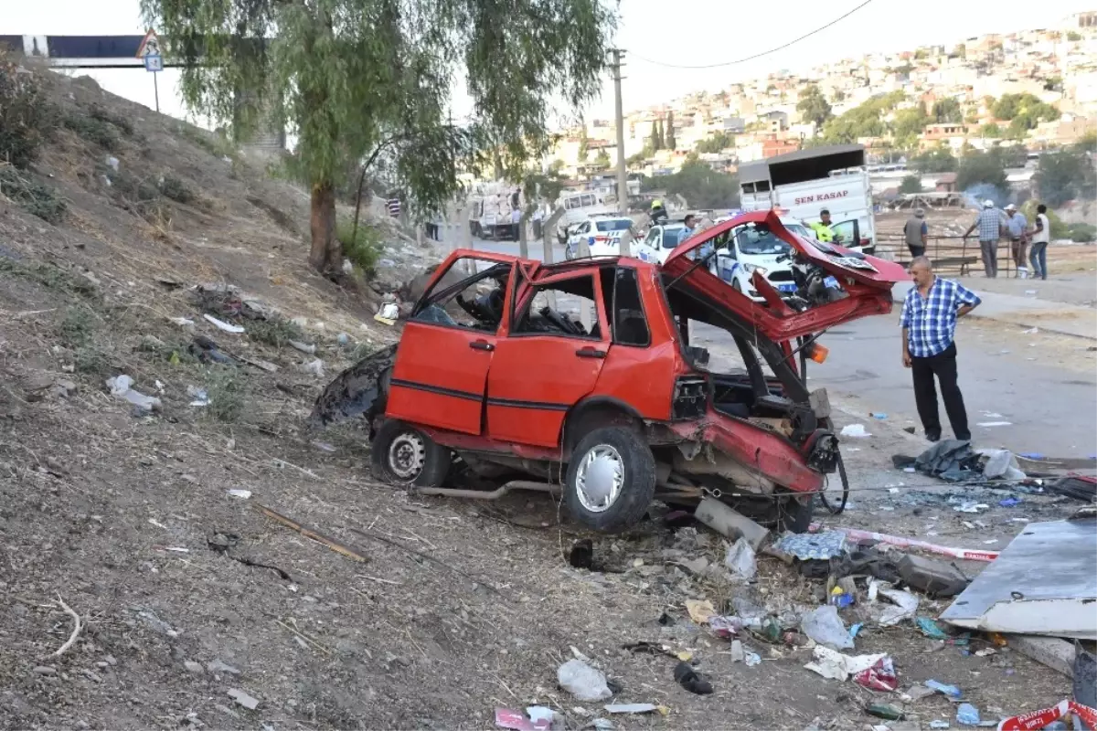 İzmir\'deki Trafik Kazasında 1 Kişi Hayatını Kaybetti