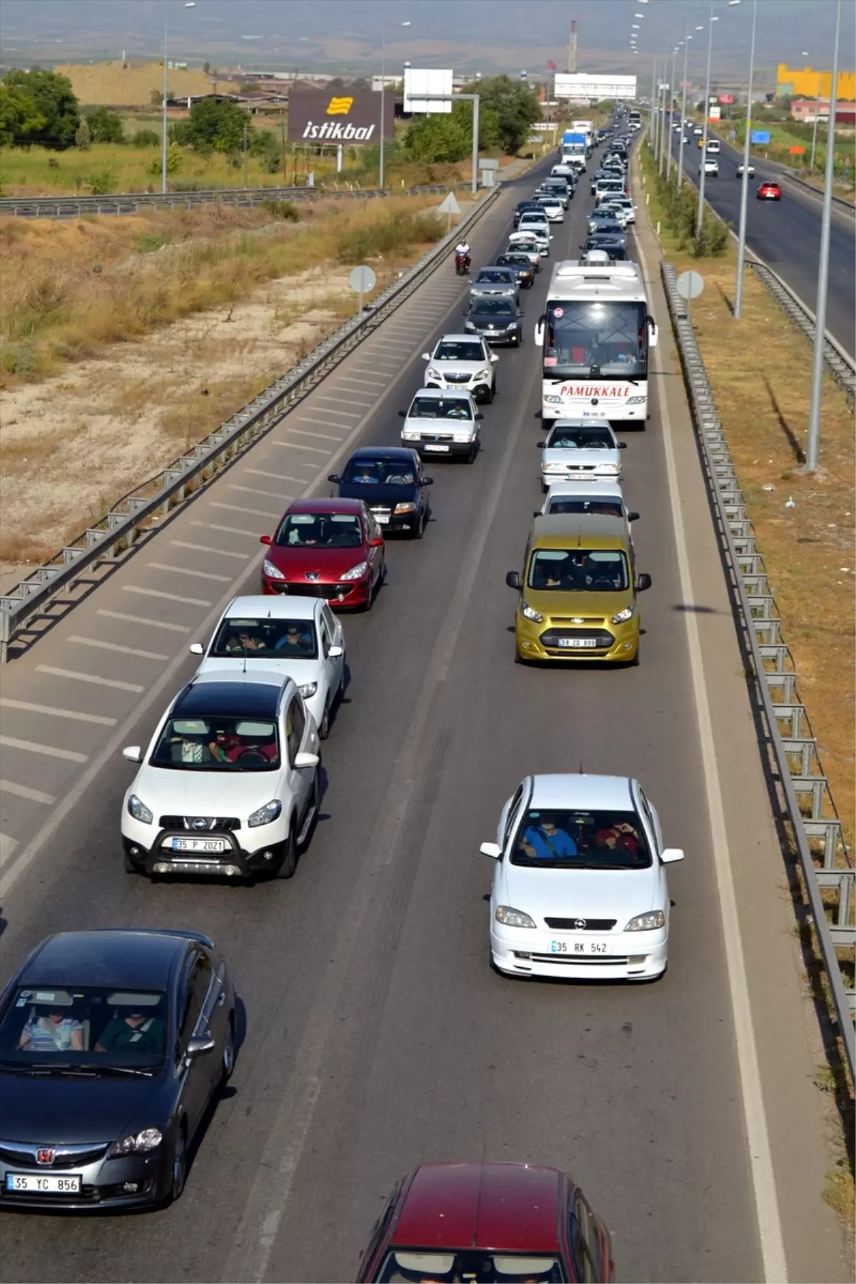 Tatilciler Dönüş Yolunda