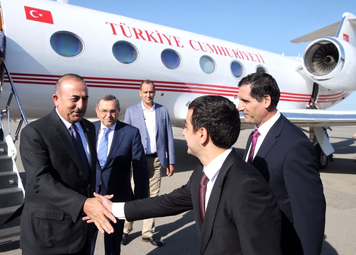Dışişleri Bakanı Çavuşoğlu, Bakü\'de