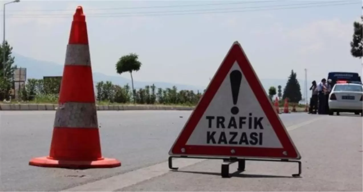 Düzce\'de Trafik Kazası: 4 Yaralı