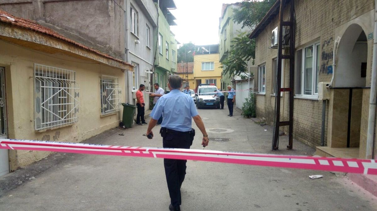 Eski Sevgilisinin Yeni Sevgilisini Öldürdü