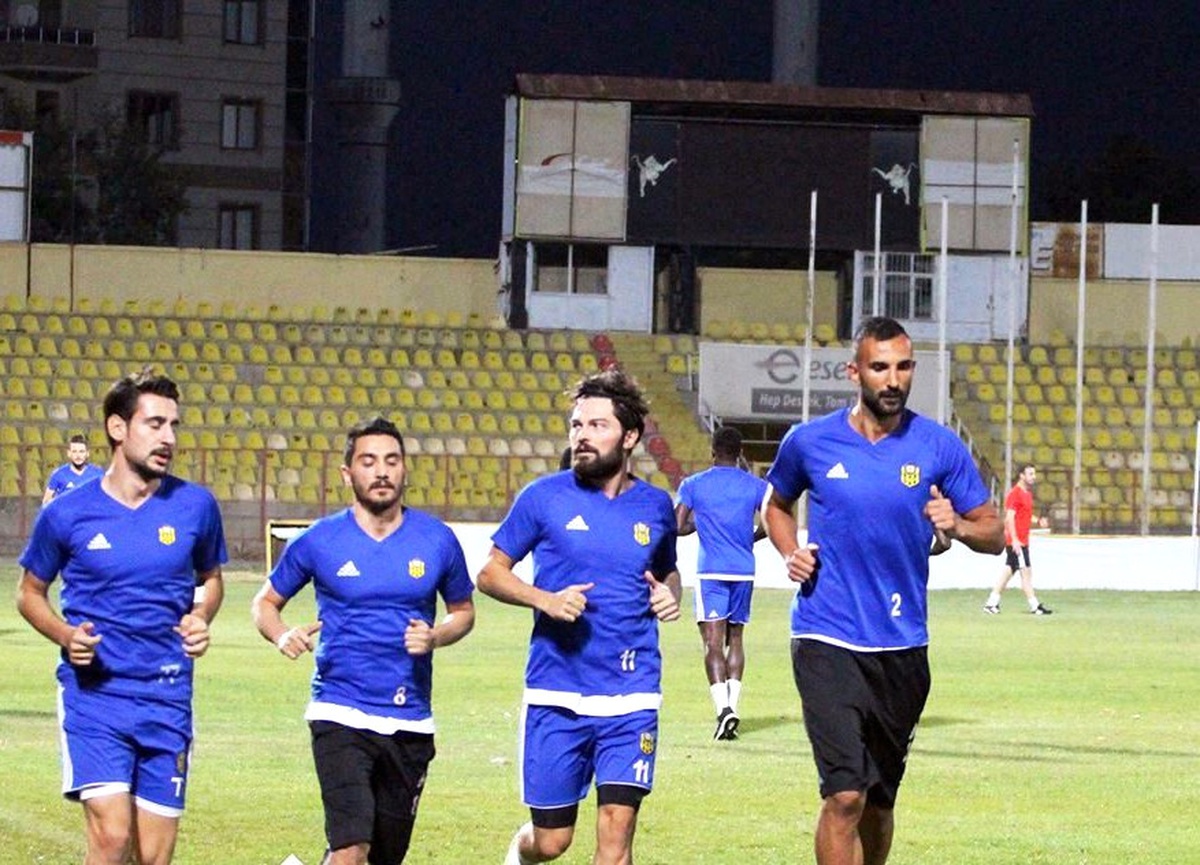 Evkur Yeni Malatyaspor\'da Kasımpaşa Mesaisi