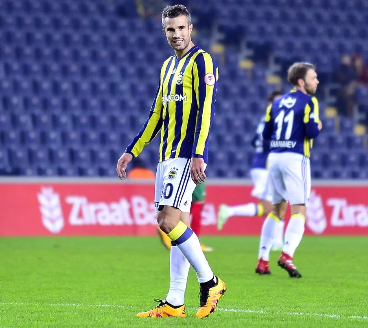 Fenerbahçe\'den Van Persie Açıklaması