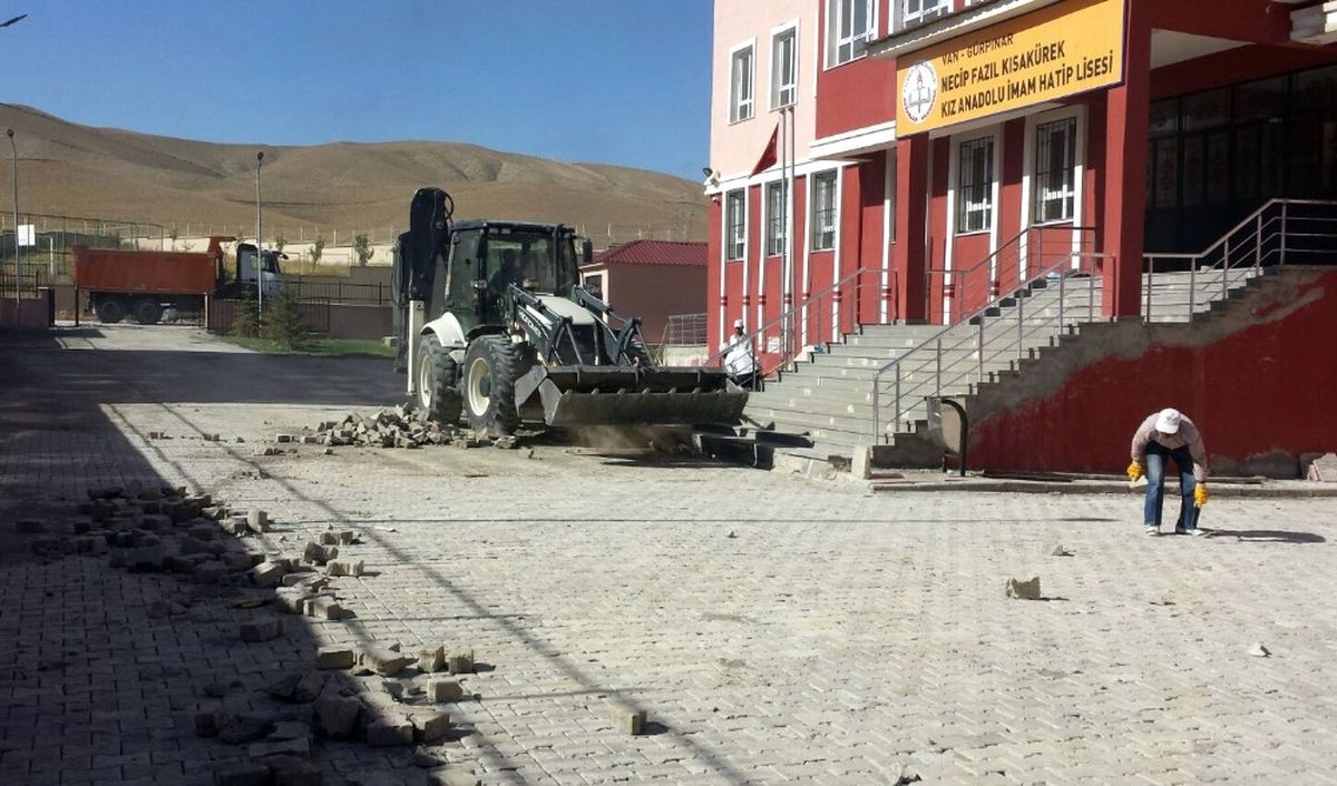 Gürpınar\'da Eğitim Öğretim Yılı Hazırlığı