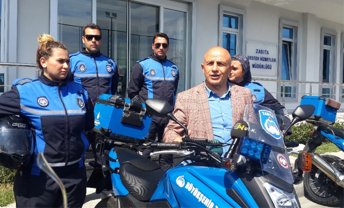 İstanbul\'un Motosikletli Kadın Zabıtaları İşbaşı Yaptı