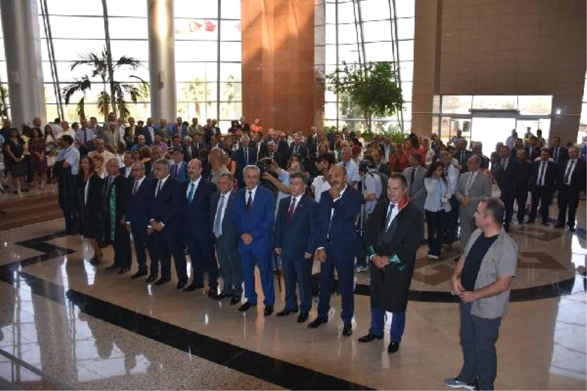 İzmir\'de Adli Yıl Açılışı Törenle Yapıldı