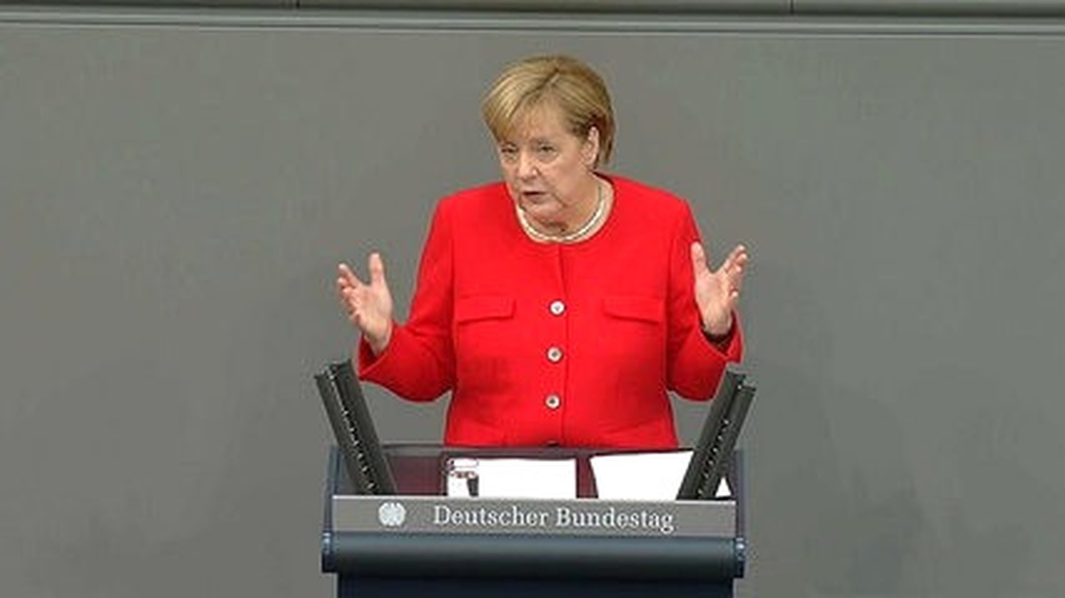 Merkel: Üzücü Nedenlerle Türkiye ile Meşgulüz
