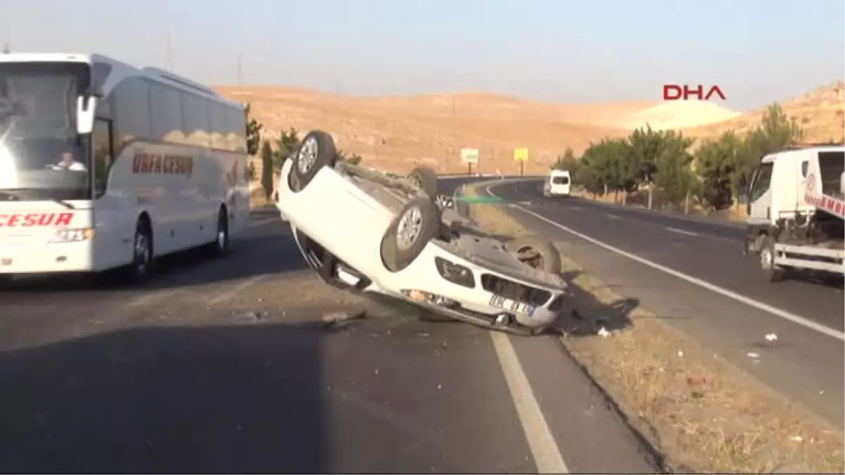 Şanlıurfa\'da Kontrolden Çıkıp Takla Atan Otomobildeki 3 Kişi Yaralandı