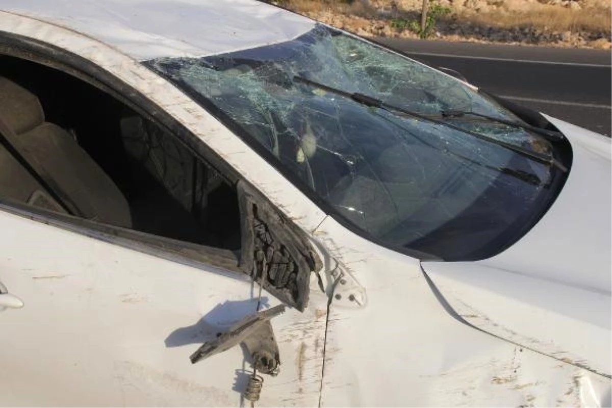 Şanlıurfa\'da Otomobil Takla Attı: 3 Yaralı
