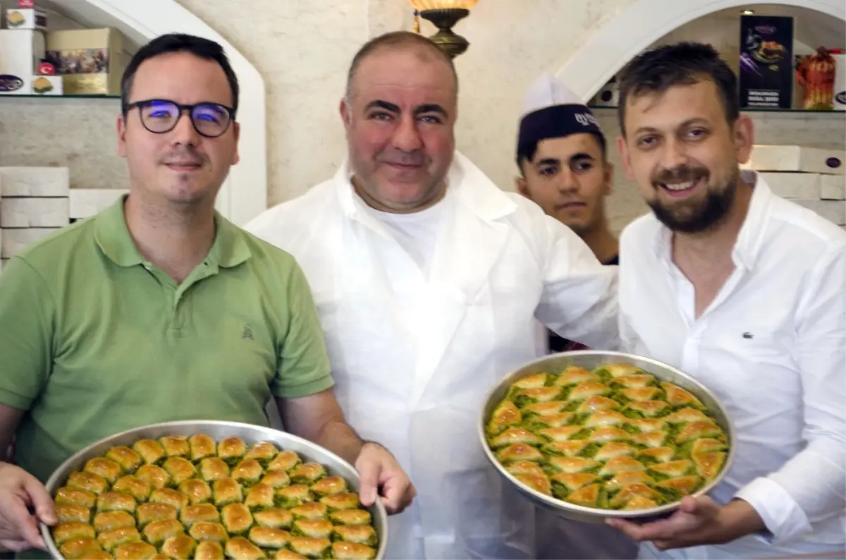 Ünlü İspanyol Şef Baklava Yapımının İnceliklerini Öğrendi