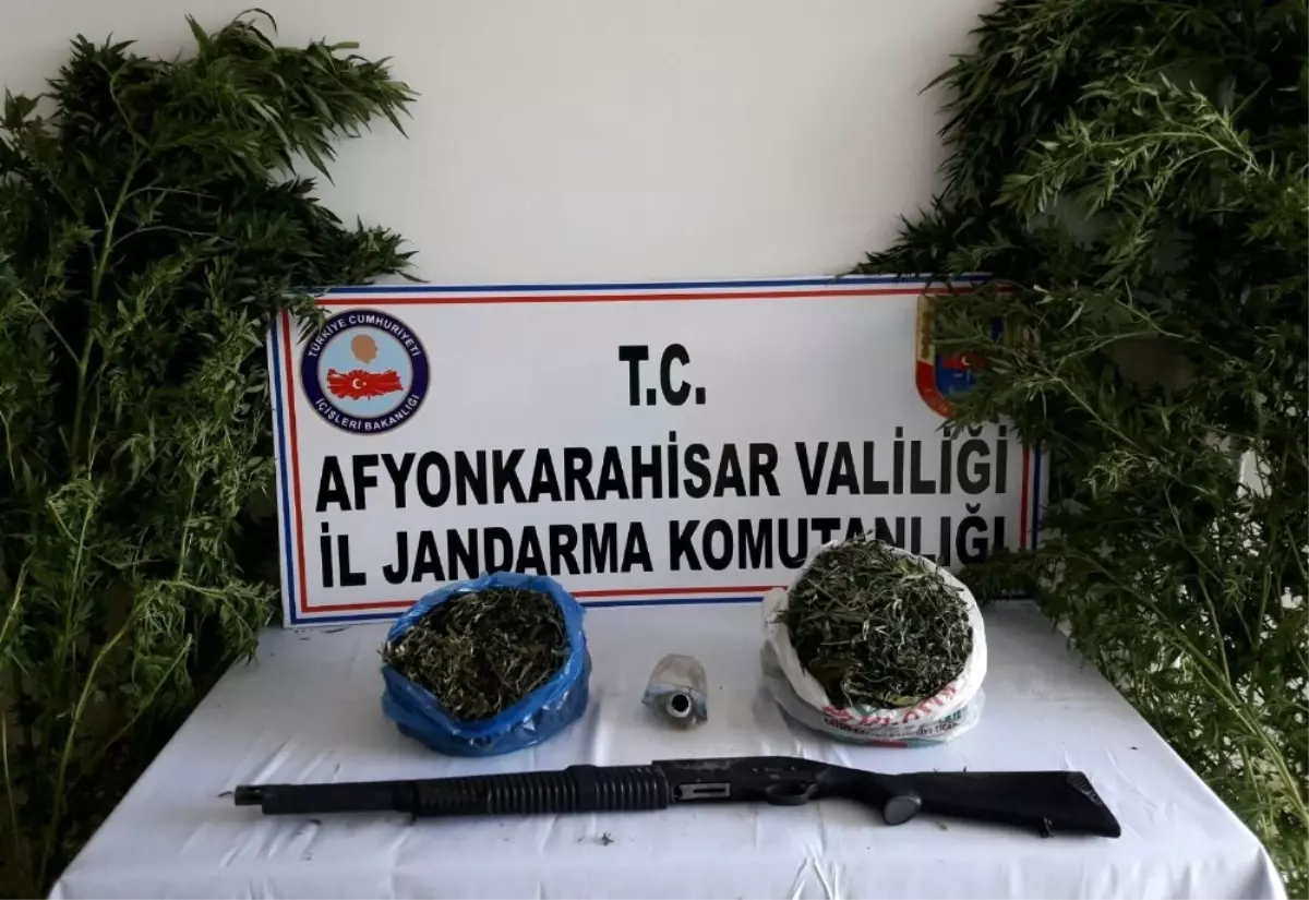 Afyonkarahisar\'da Zehir Tacirlerine Yönelik Operasyon