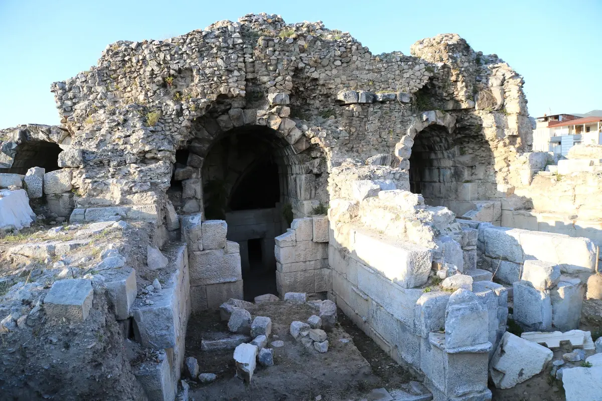 Antik Tiyatro Özgün Kimliğine Kavuşuyor