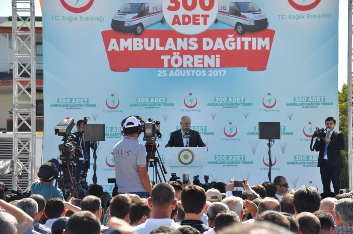 Başbakan Yıldırım 300 Ambulansın Dağıtım Törenine Katıldı