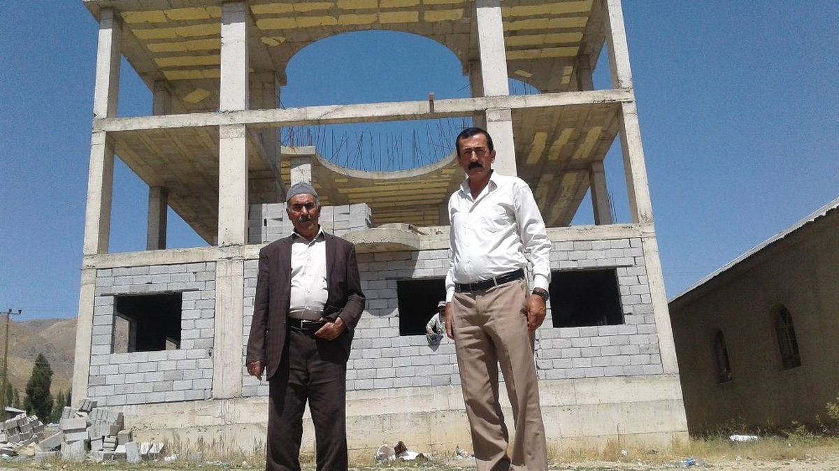 Başkale Halkı Cami İçin Destek Bekliyor
