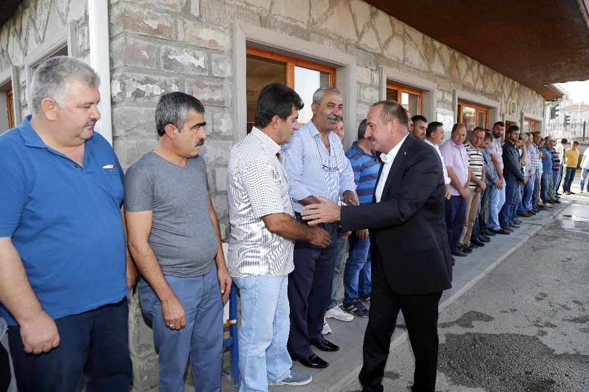Başkan Duruay Belediye Personeliyle Bayramlaştı